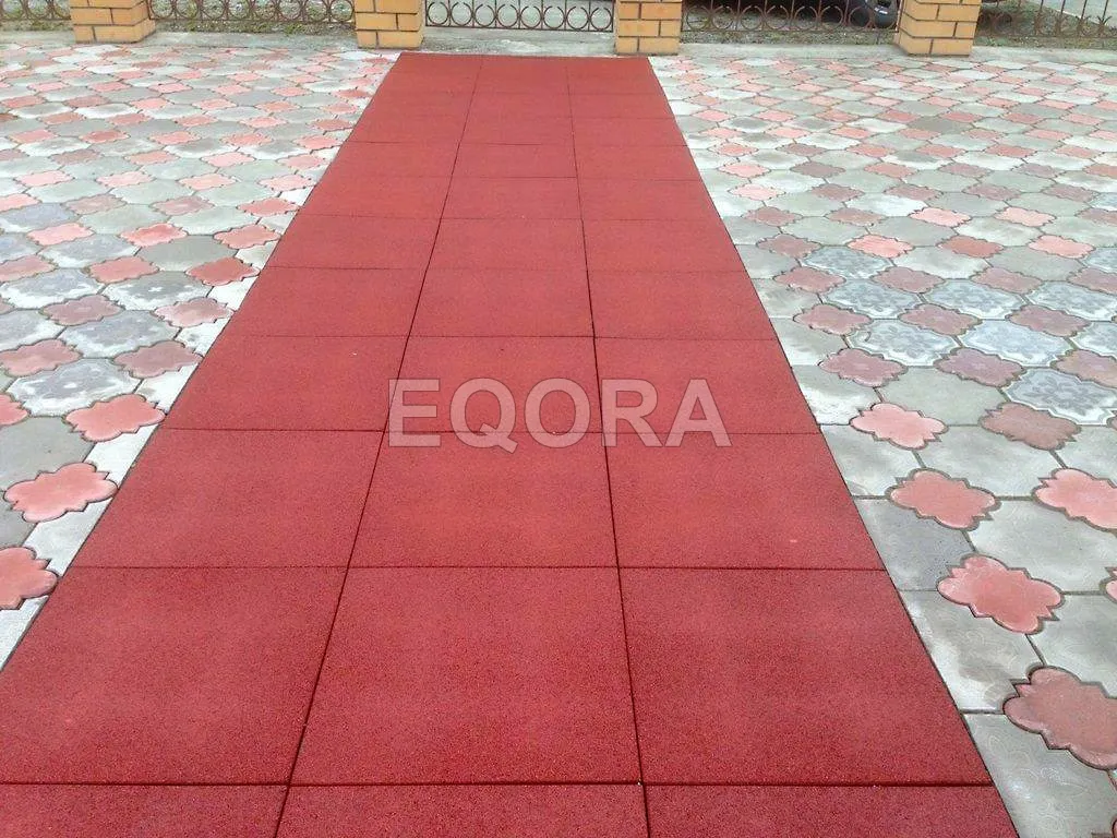 Резиновое покрытие для двора частного дома из резиновой крошки в Крутихе