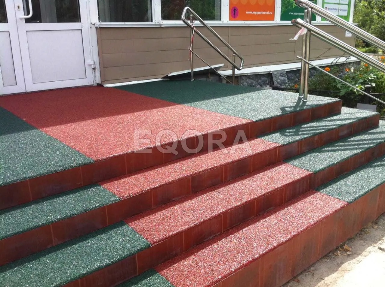Резиновое покрытие на травмоопасные участки из резиновой крошки в Крутихе